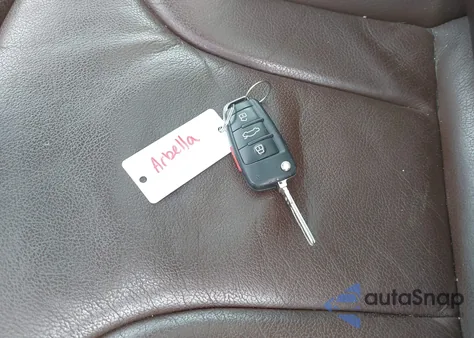 2017 Audi Q3 2.0T Premium из США, поврежденный, VIN WA1JCCFS2HR002405